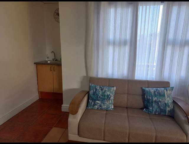 4 BEDROOM HOUSE FOR SALE IN WESTRIDGE